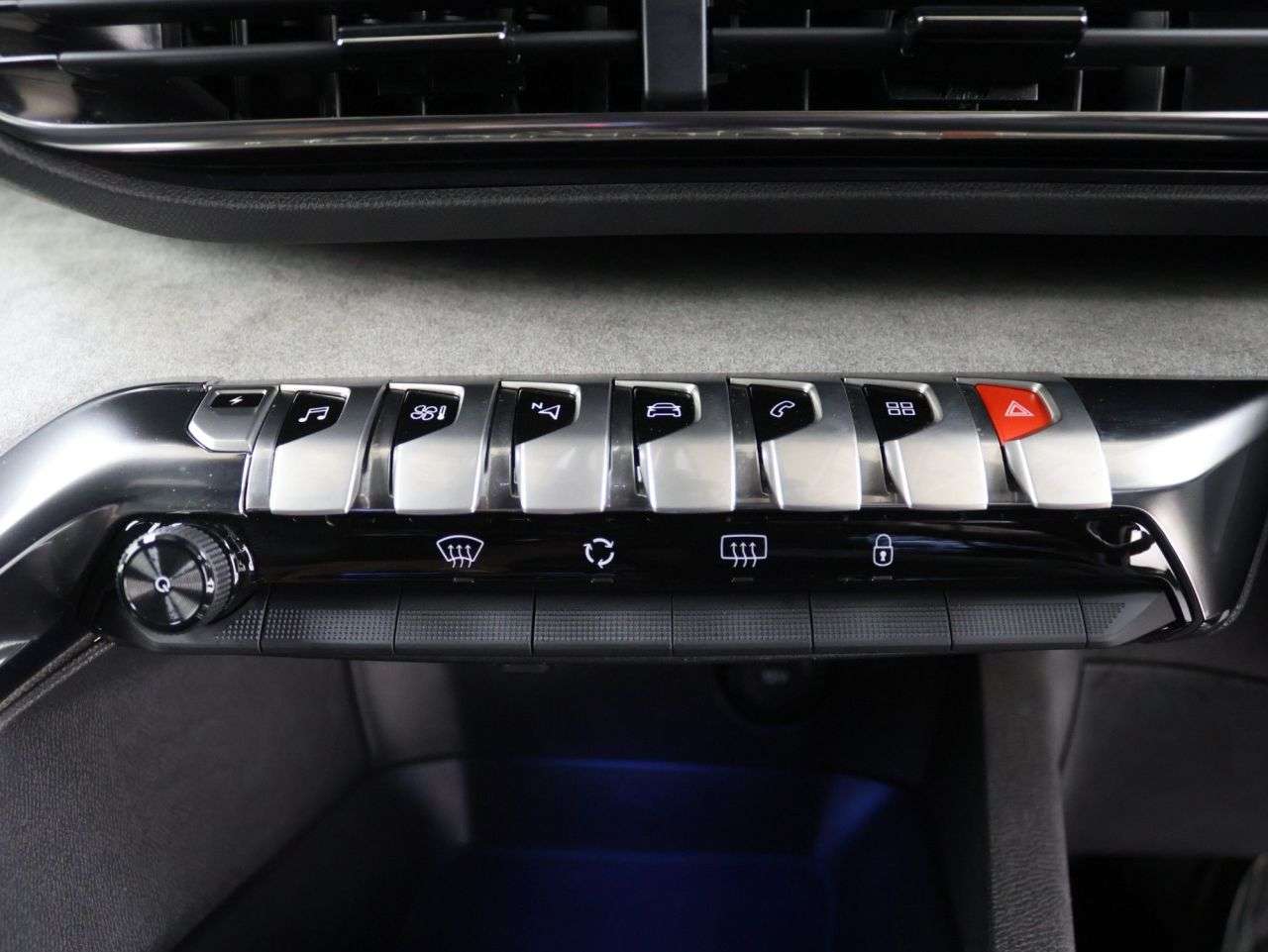 2023 PEUGEOT 3008 2023 PEUGEOT 3008