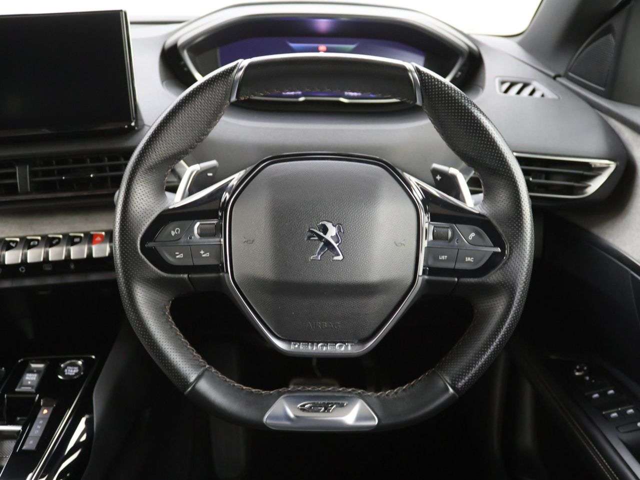 2023 PEUGEOT 3008 2023 PEUGEOT 3008