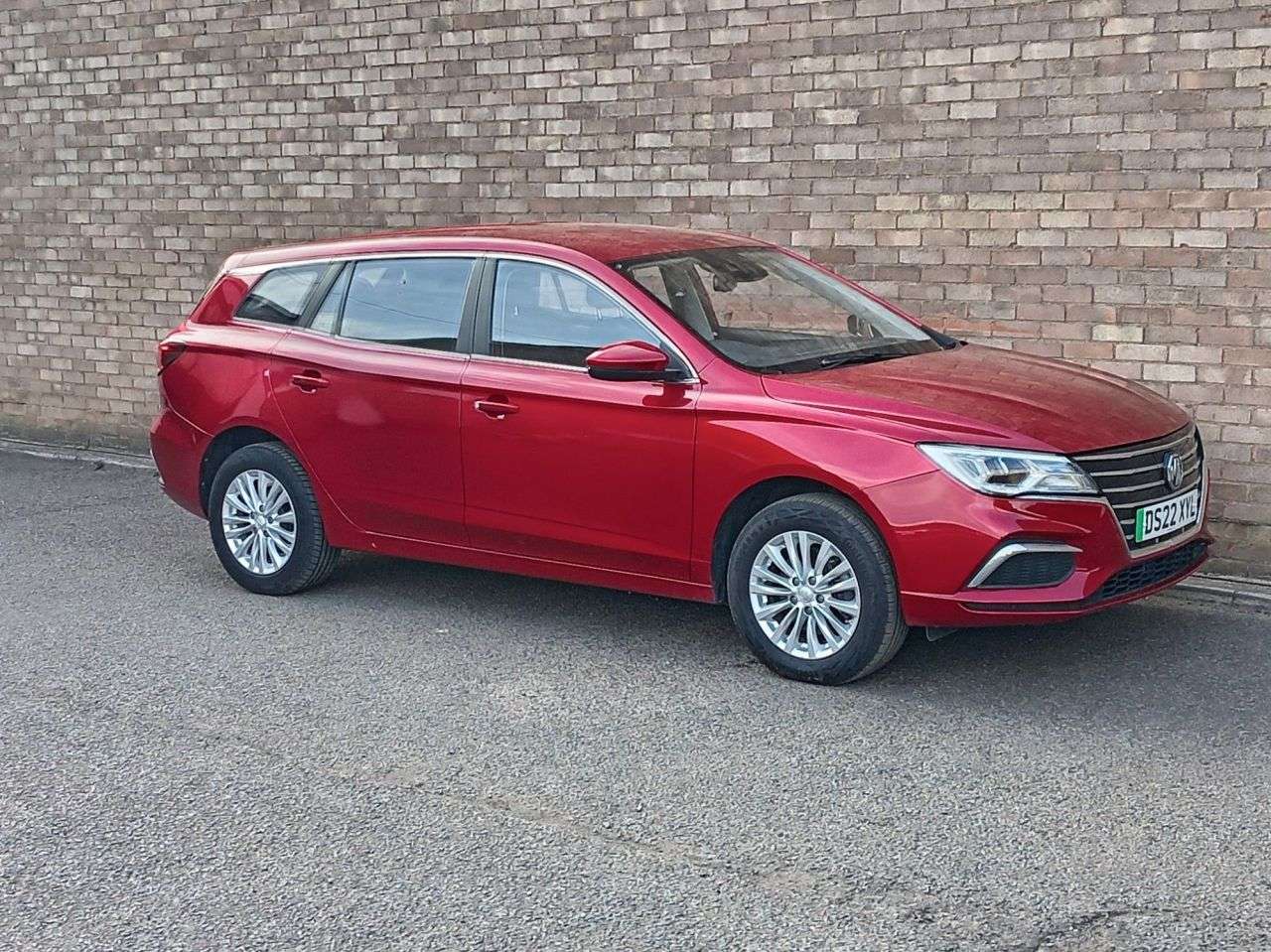 A 2022 MG MG 5 61.1kWh Excite Long Range Estate 5dr Electric Auto (156 ps) A 2022 MG MG 5 61.1kWh Excite Long Range Estate 5dr Electric Auto (156 ps)