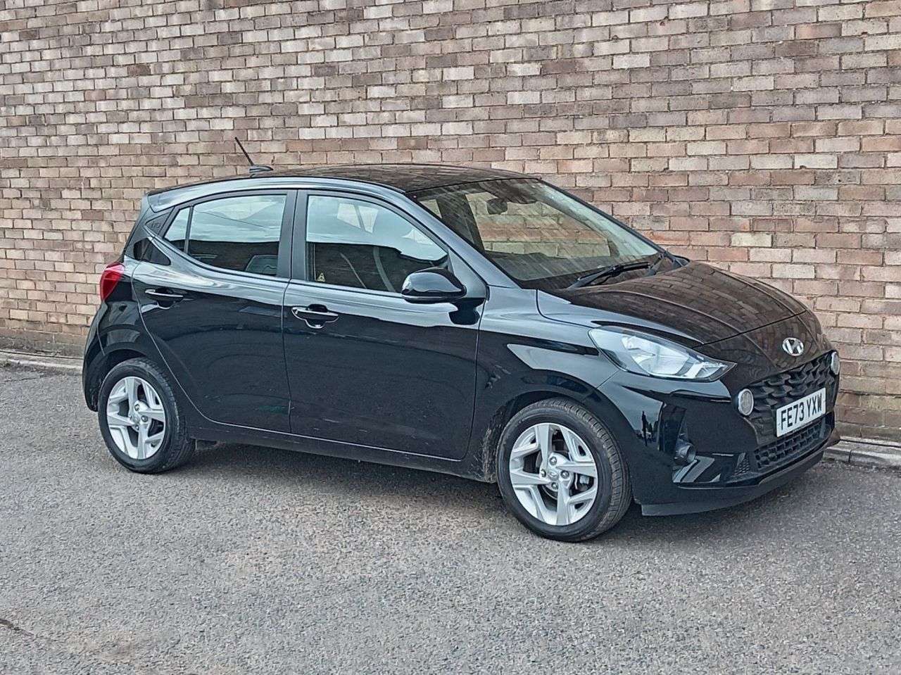 A 2023 HYUNDAI I10 1.0 SE Connect Hatchback 5dr Petrol Manual Euro 6 (s/s) (67 ps) A 2023 HYUNDAI I10 1.0 SE Connect Hatchback 5dr Petrol Manual Euro 6 (s/s) (67 ps)