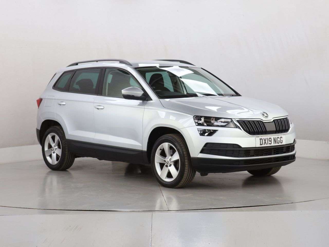 A 2019 SKODA KAROQ 1.5 TSI ACT SE SUV 5dr Petrol Manual Euro 6 (s/s) (150 ps) A 2019 SKODA KAROQ 1.5 TSI ACT SE SUV 5dr Petrol Manual Euro 6 (s/s) (150 ps)