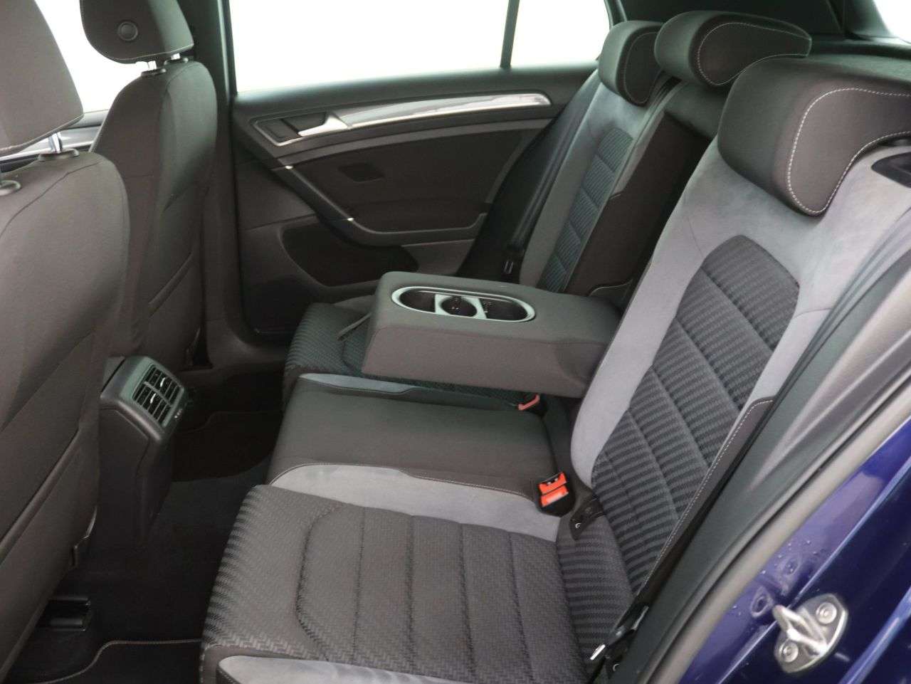 2018 VOLKSWAGEN GOLF 2018 VOLKSWAGEN GOLF