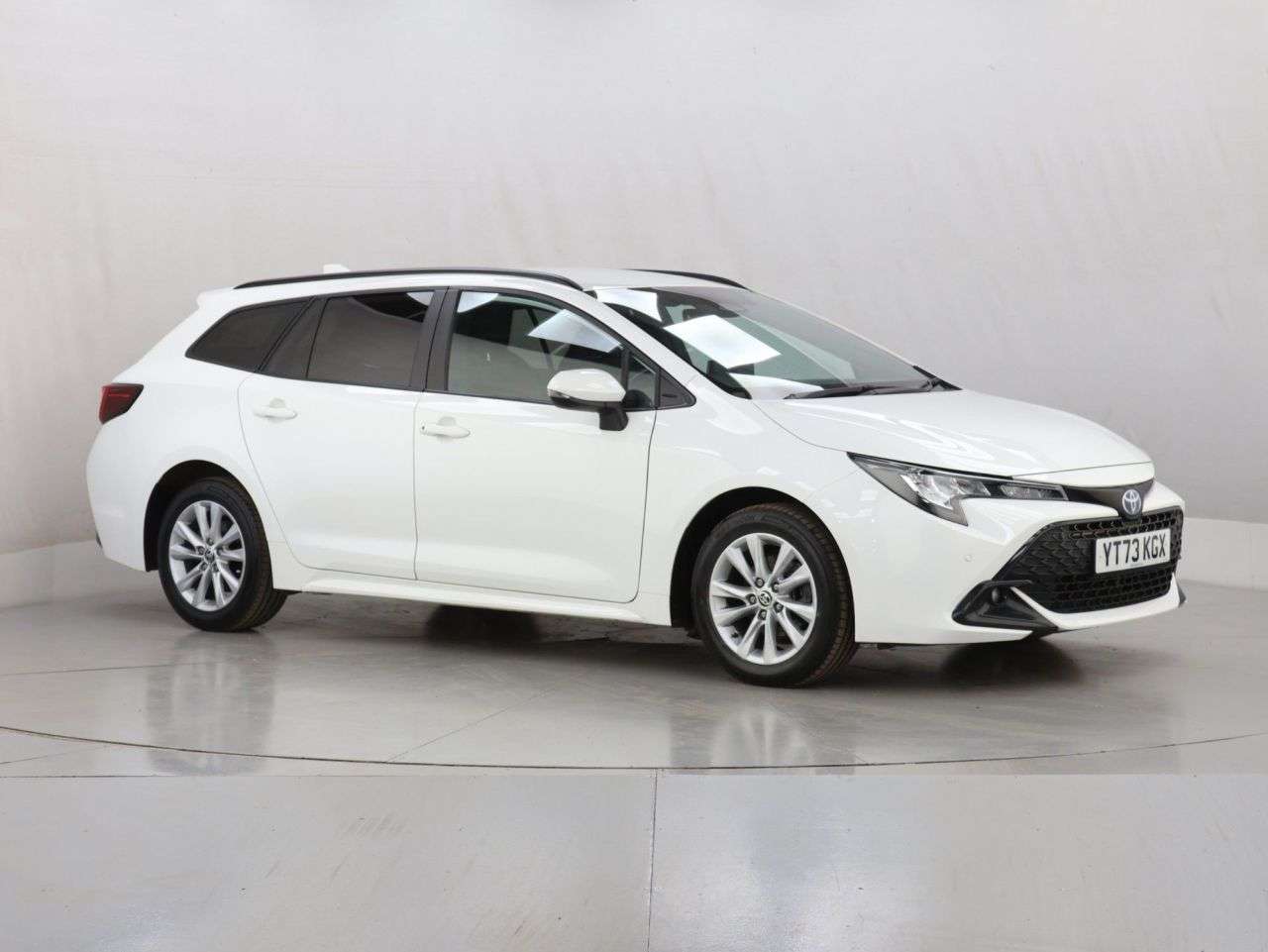 A 2023 TOYOTA COROLLA 1.8 VVT-h Icon Touring Sports 5dr Petrol Hybrid CVT Euro 6 (s/s) (140 ps) A 2023 TOYOTA COROLLA 1.8 VVT-h Icon Touring Sports 5dr Petrol Hybrid CVT Euro 6 (s/s) (140 ps)