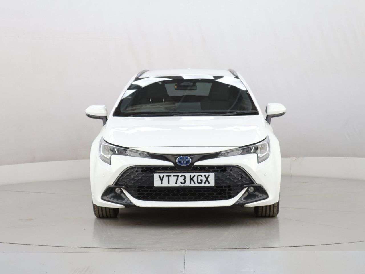 A 2023 TOYOTA COROLLA 1.8 VVT-h Icon Touring Sports 5dr Petrol Hybrid CVT Euro 6 (s/s) (140 ps) A 2023 TOYOTA COROLLA 1.8 VVT-h Icon Touring Sports 5dr Petrol Hybrid CVT Euro 6 (s/s) (140 ps)
