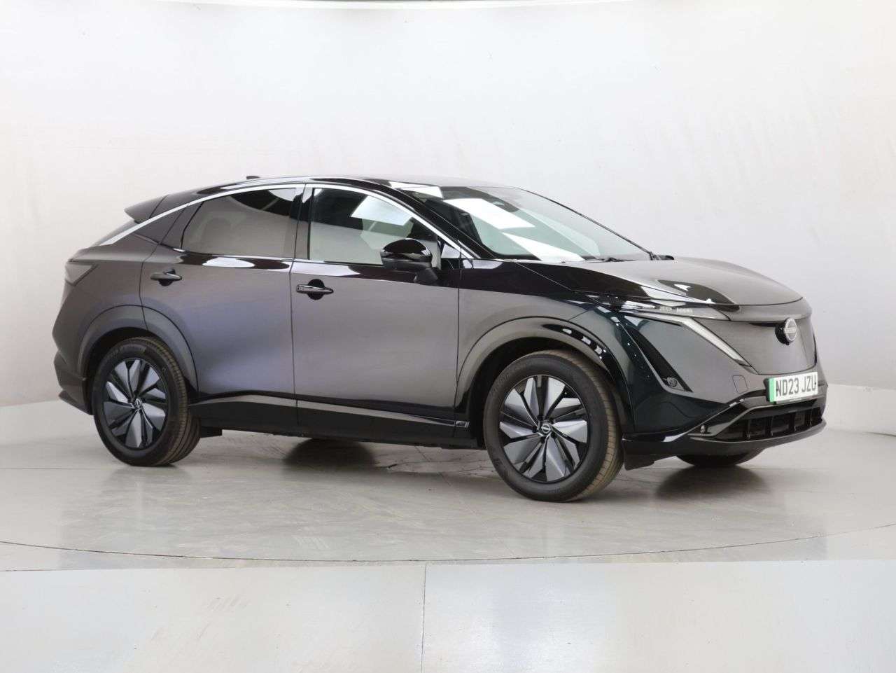 A 2023 NISSAN ARIYA 63kWh Advance SUV 5dr Electric Auto 7.4kW Charger (217 ps) A 2023 NISSAN ARIYA 63kWh Advance SUV 5dr Electric Auto 7.4kW Charger (217 ps)