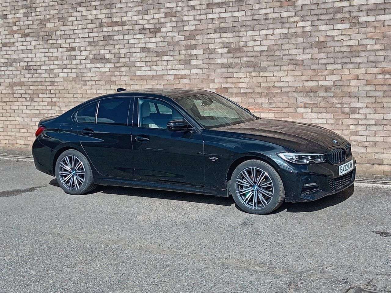 A 2022 BMW 3 SERIES 2.0 330e 12kWh M Sport Saloon 4dr Petrol Plug-in Hybrid Auto Euro 6 (s/s) ( A 2022 BMW 3 SERIES 2.0 330e 12kWh M Sport Saloon 4dr Petrol Plug-in Hybrid Auto Euro 6 (s/s) (