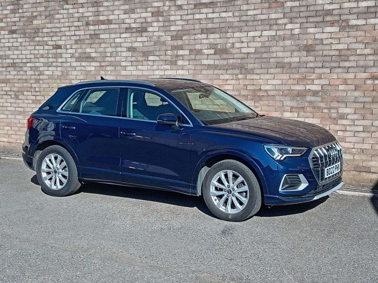 A 2022 AUDI Q3 1.5 TFSI CoD 35 Sport SUV 5dr Petrol Manual Euro 6 (s/s) (150 ps) A 2022 AUDI Q3 1.5 TFSI CoD 35 Sport SUV 5dr Petrol Manual Euro 6 (s/s) (150 ps)