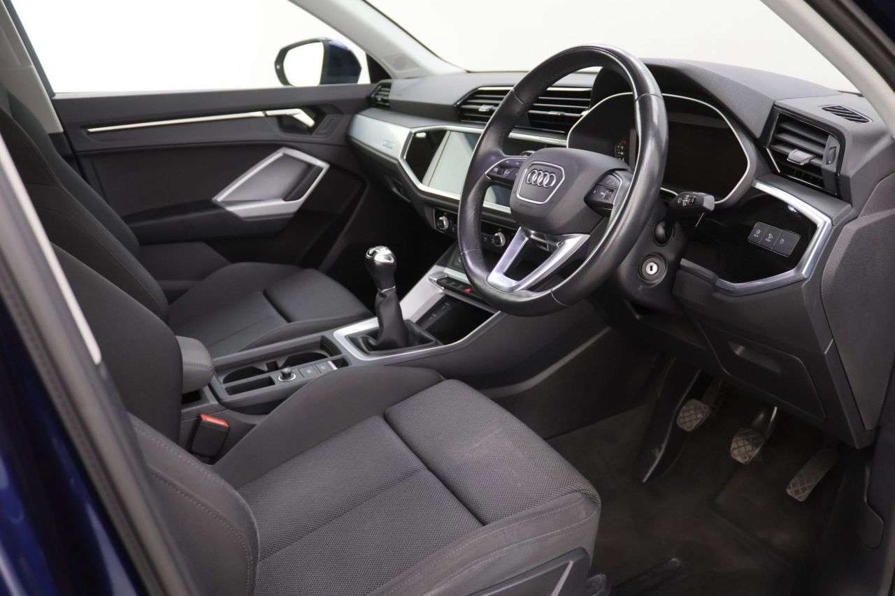 2022 AUDI Q3 2022 AUDI Q3