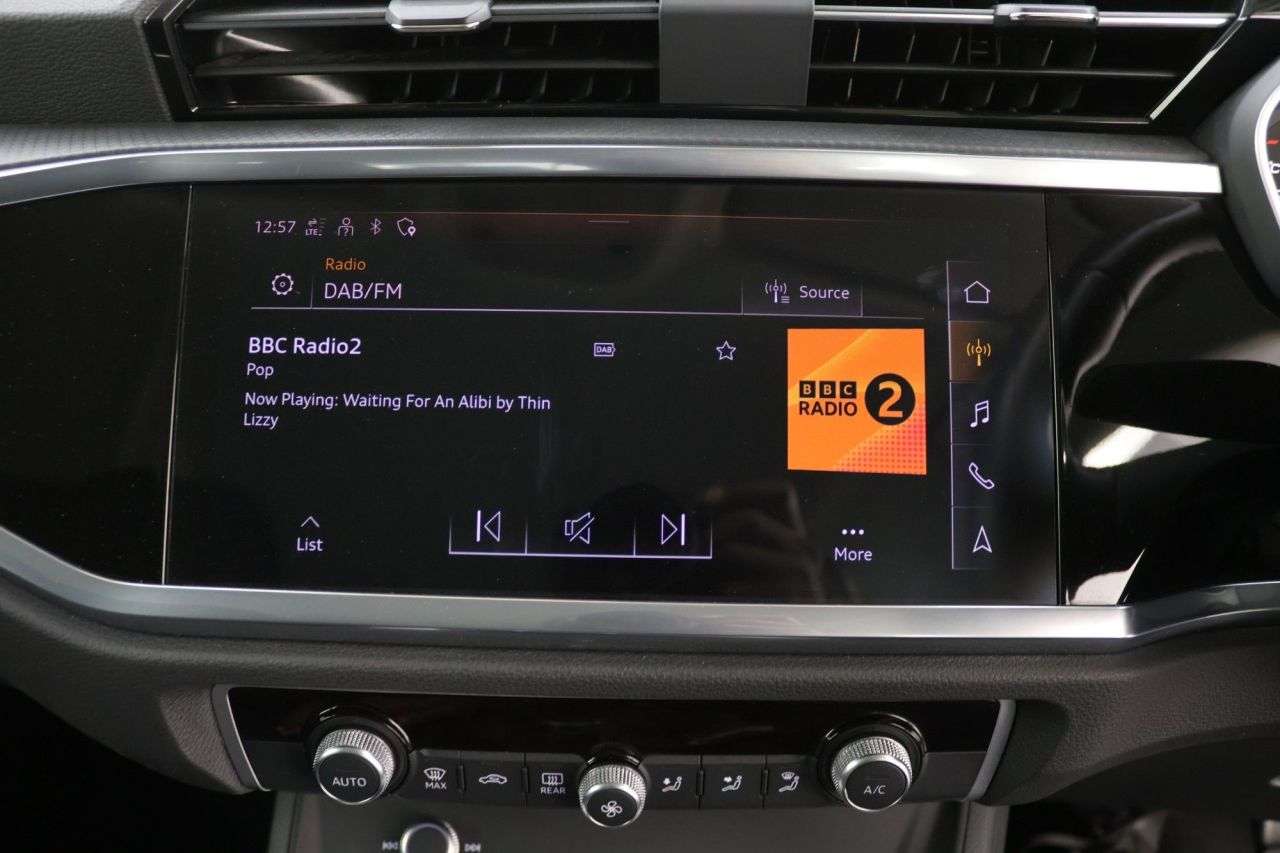 2022 AUDI Q3 2022 AUDI Q3