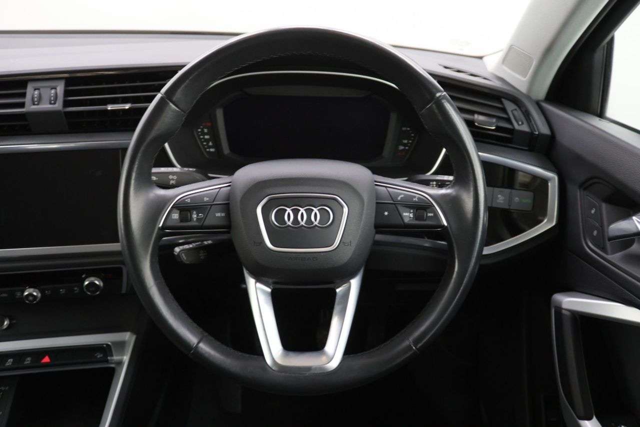 2022 AUDI Q3 2022 AUDI Q3