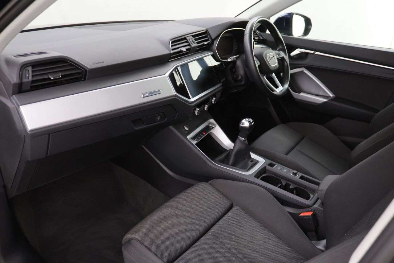 2022 AUDI Q3 2022 AUDI Q3