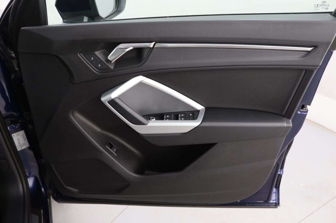 2022 AUDI Q3 2022 AUDI Q3
