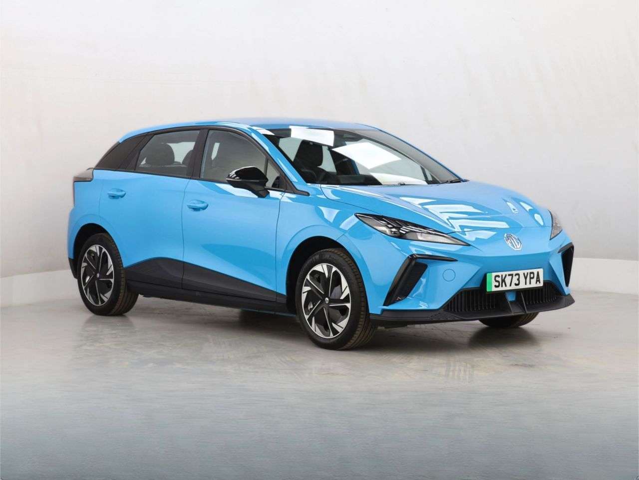 A 2023 MG MG 4 51kWh SE Hatchback 5dr Electric Auto (170 ps) A 2023 MG MG 4 51kWh SE Hatchback 5dr Electric Auto (170 ps)