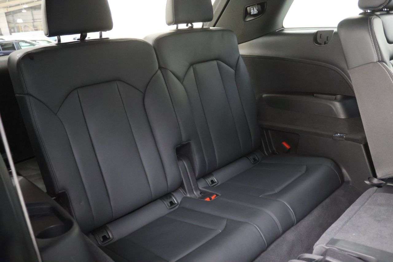 2022 AUDI Q7 2022 AUDI Q7