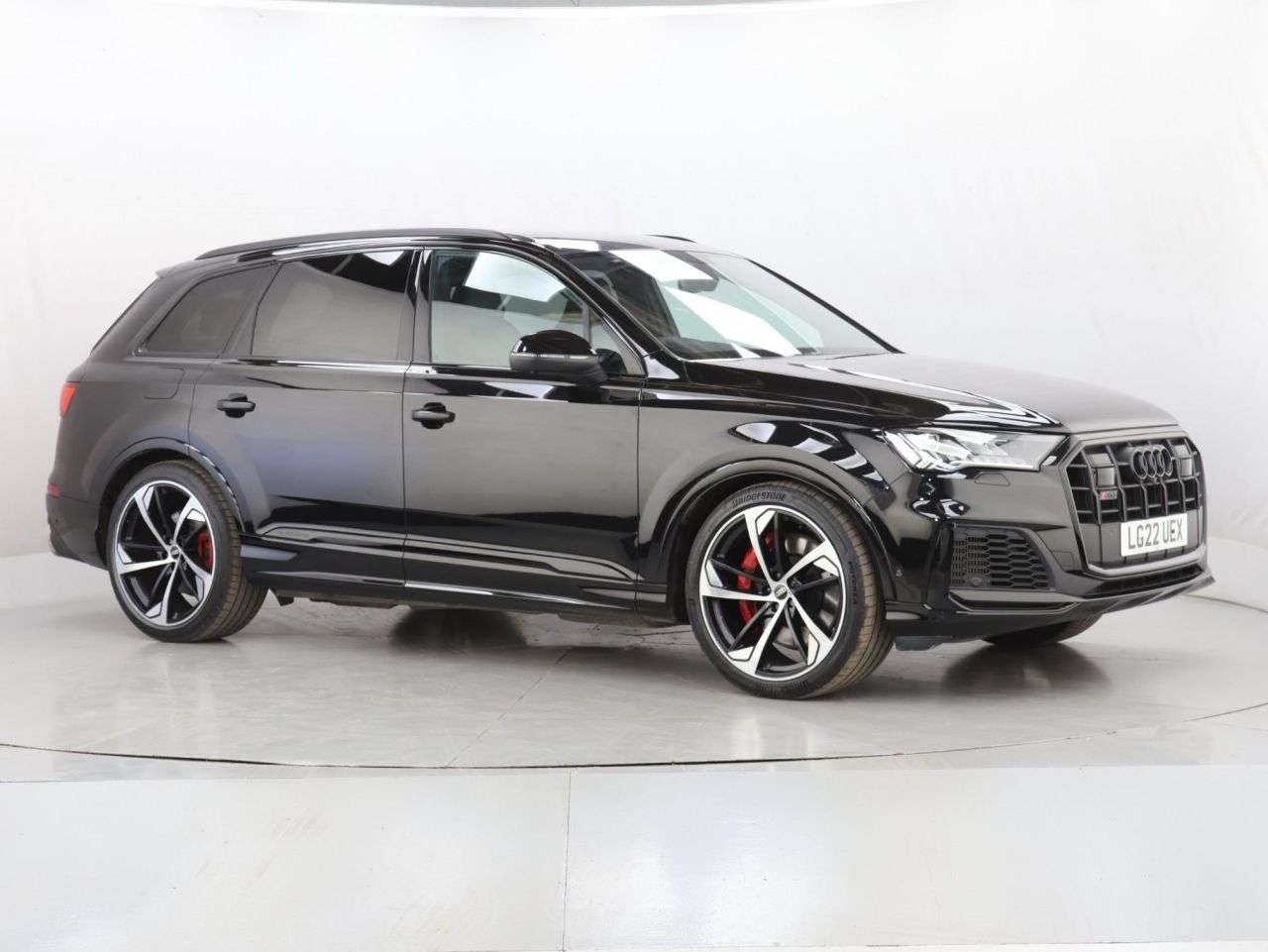 A 2022 AUDI SQ7 4.0 TFSI V8 Black Edition SUV 5dr Petrol Tiptronic quattro Euro 6 (s/s) (50 A 2022 AUDI SQ7 4.0 TFSI V8 Black Edition SUV 5dr Petrol Tiptronic quattro Euro 6 (s/s) (50