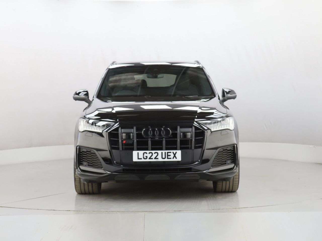 A 2022 AUDI SQ7 4.0 TFSI V8 Black Edition SUV 5dr Petrol Tiptronic quattro Euro 6 (s/s) (50 A 2022 AUDI SQ7 4.0 TFSI V8 Black Edition SUV 5dr Petrol Tiptronic quattro Euro 6 (s/s) (50