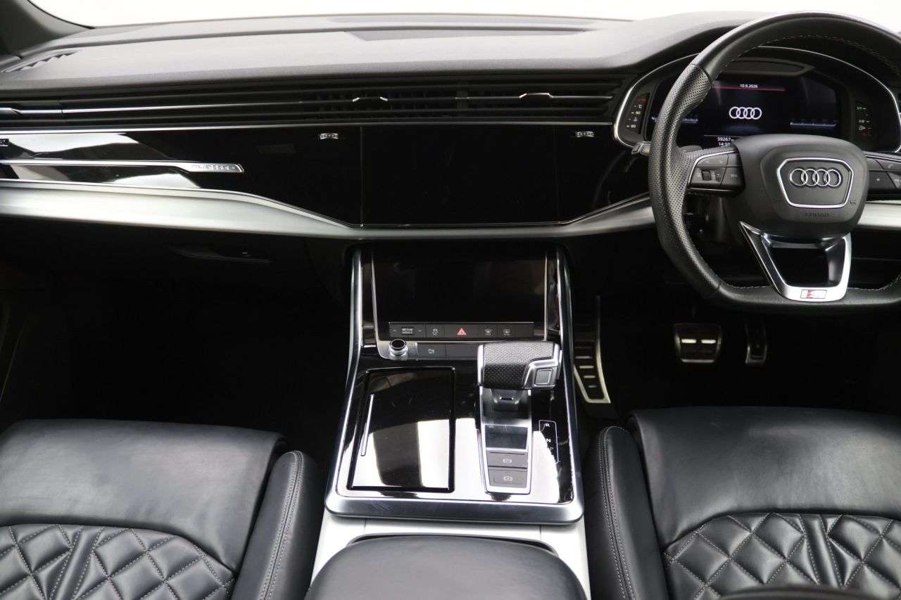 2022 AUDI SQ7 2022 AUDI SQ7