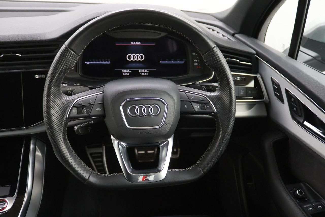 2022 AUDI SQ7 2022 AUDI SQ7