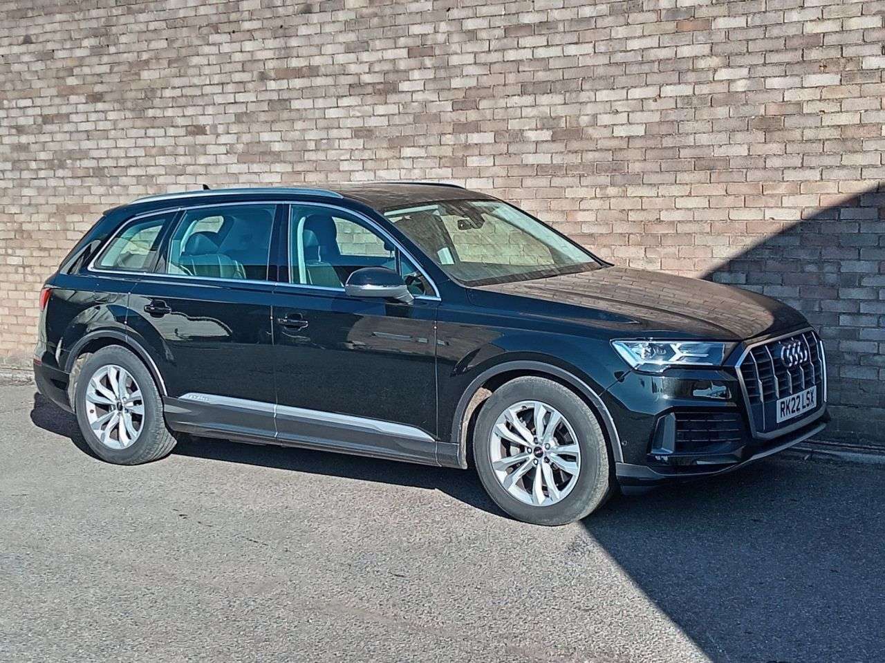 A 2022 AUDI Q7 3.0 TFSI V6 55 Sport SUV 5dr Petrol Tiptronic quattro Euro 6 (s/s) (340 ps) A 2022 AUDI Q7 3.0 TFSI V6 55 Sport SUV 5dr Petrol Tiptronic quattro Euro 6 (s/s) (340 ps)