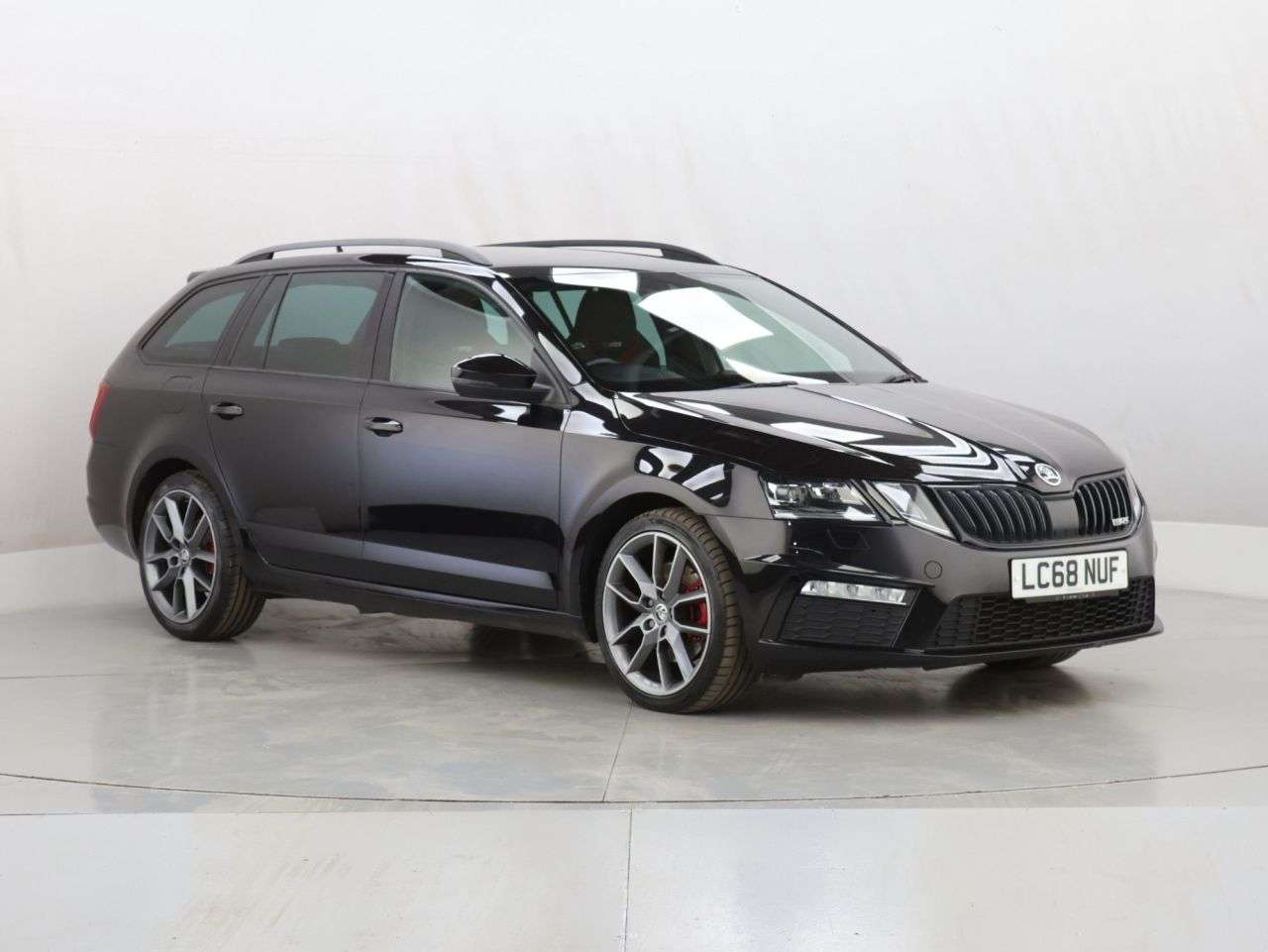 A 2018 SKODA OCTAVIA 2.0 TDI vRS Estate 5dr Diesel DSG 7Spd Euro 6 (s/s) (184 ps) A 2018 SKODA OCTAVIA 2.0 TDI vRS Estate 5dr Diesel DSG 7Spd Euro 6 (s/s) (184 ps)