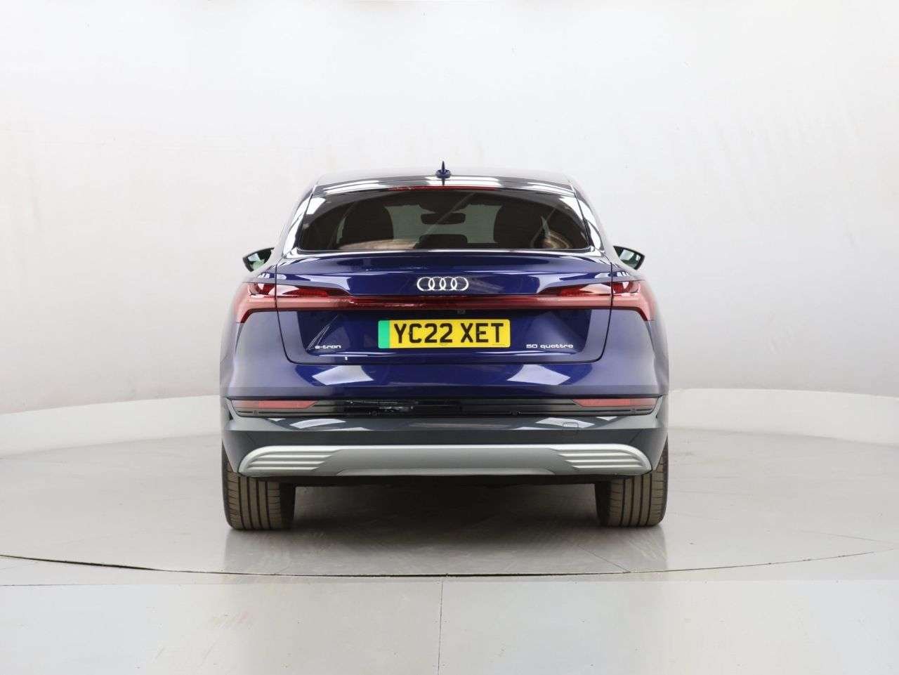 2022 AUDI E-TRON 2022 AUDI E-TRON