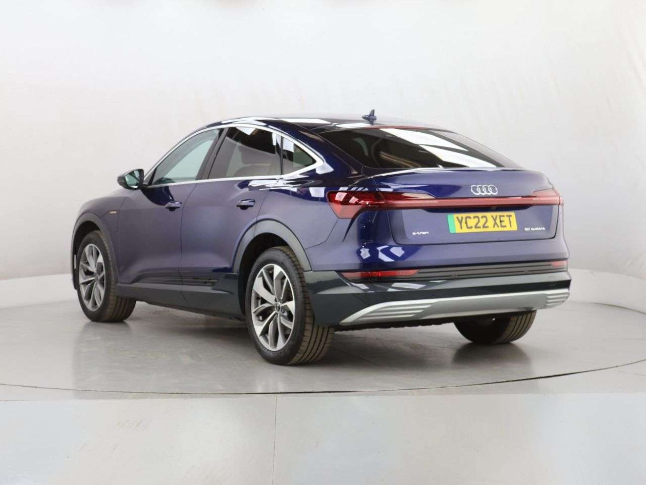2022 AUDI E-TRON 2022 AUDI E-TRON