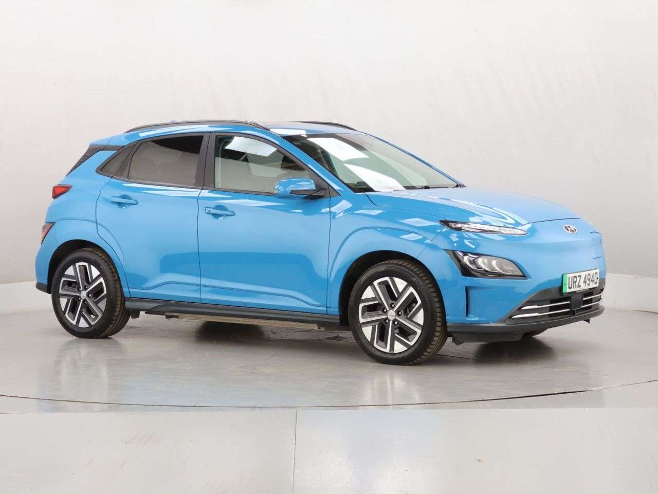 A 2023 HYUNDAI KONA 64kWh Ultimate SUV 5dr Electric Auto (10.5kW Charger) (204 ps) A 2023 HYUNDAI KONA 64kWh Ultimate SUV 5dr Electric Auto (10.5kW Charger) (204 ps)