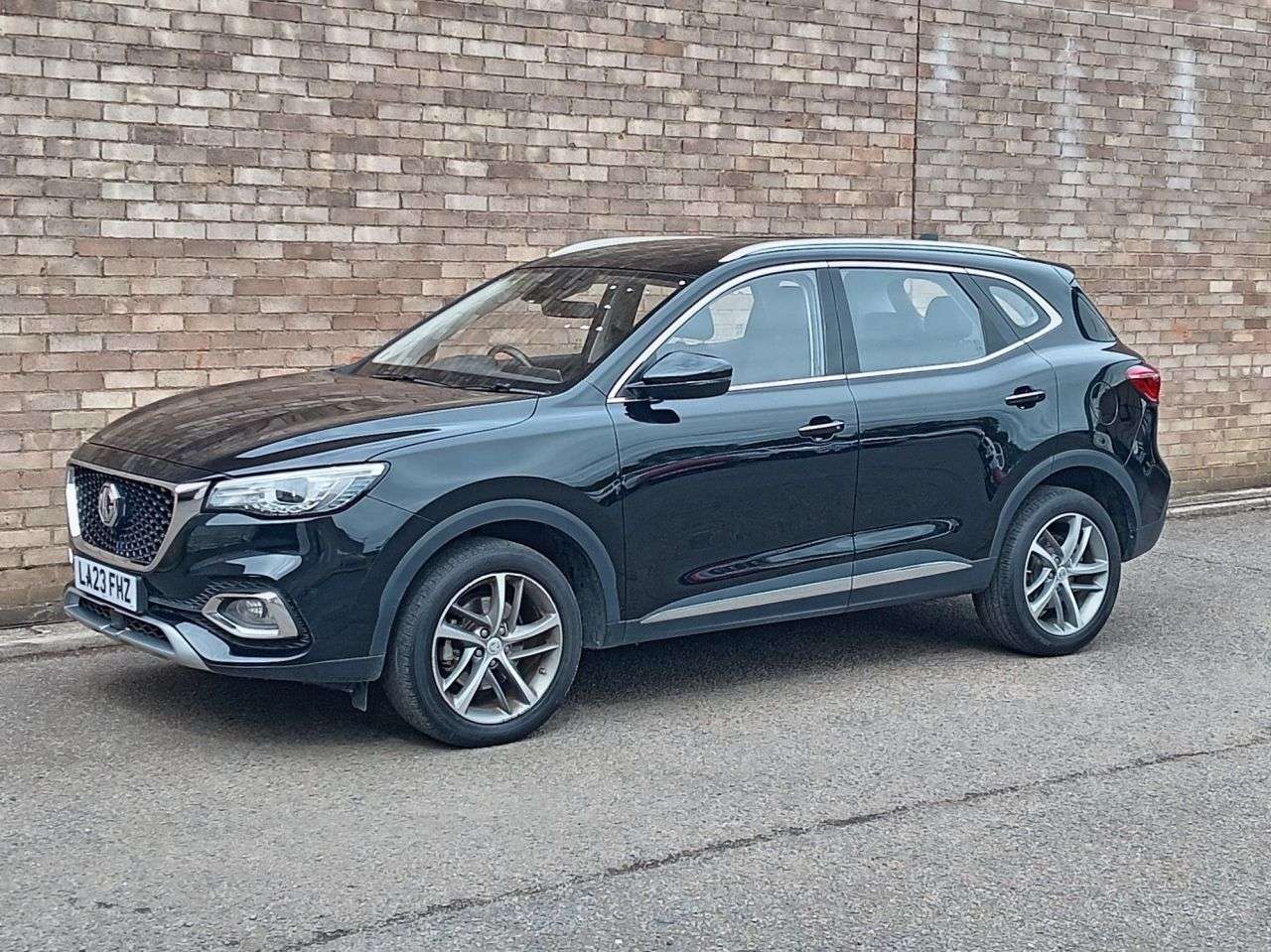 A 2023 MG MG HS 1.5 T-GDI Excite SUV 5dr Petrol Manual Euro 6 (s/s) (162 ps) A 2023 MG MG HS 1.5 T-GDI Excite SUV 5dr Petrol Manual Euro 6 (s/s) (162 ps)