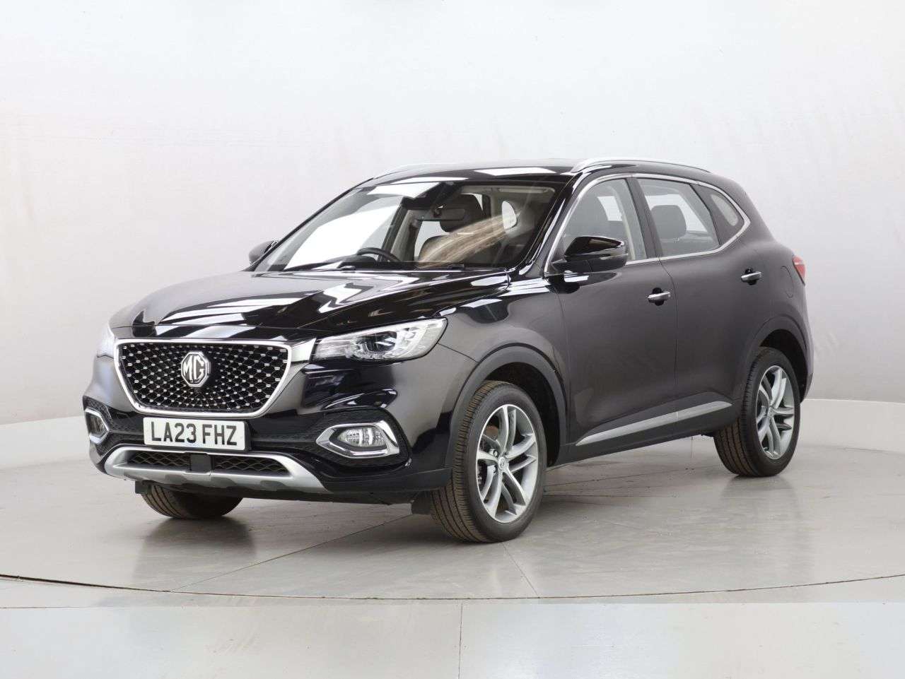 A 2023 MG MG HS 1.5 T-GDI Excite SUV 5dr Petrol Manual Euro 6 (s/s) (162 ps) A 2023 MG MG HS 1.5 T-GDI Excite SUV 5dr Petrol Manual Euro 6 (s/s) (162 ps)