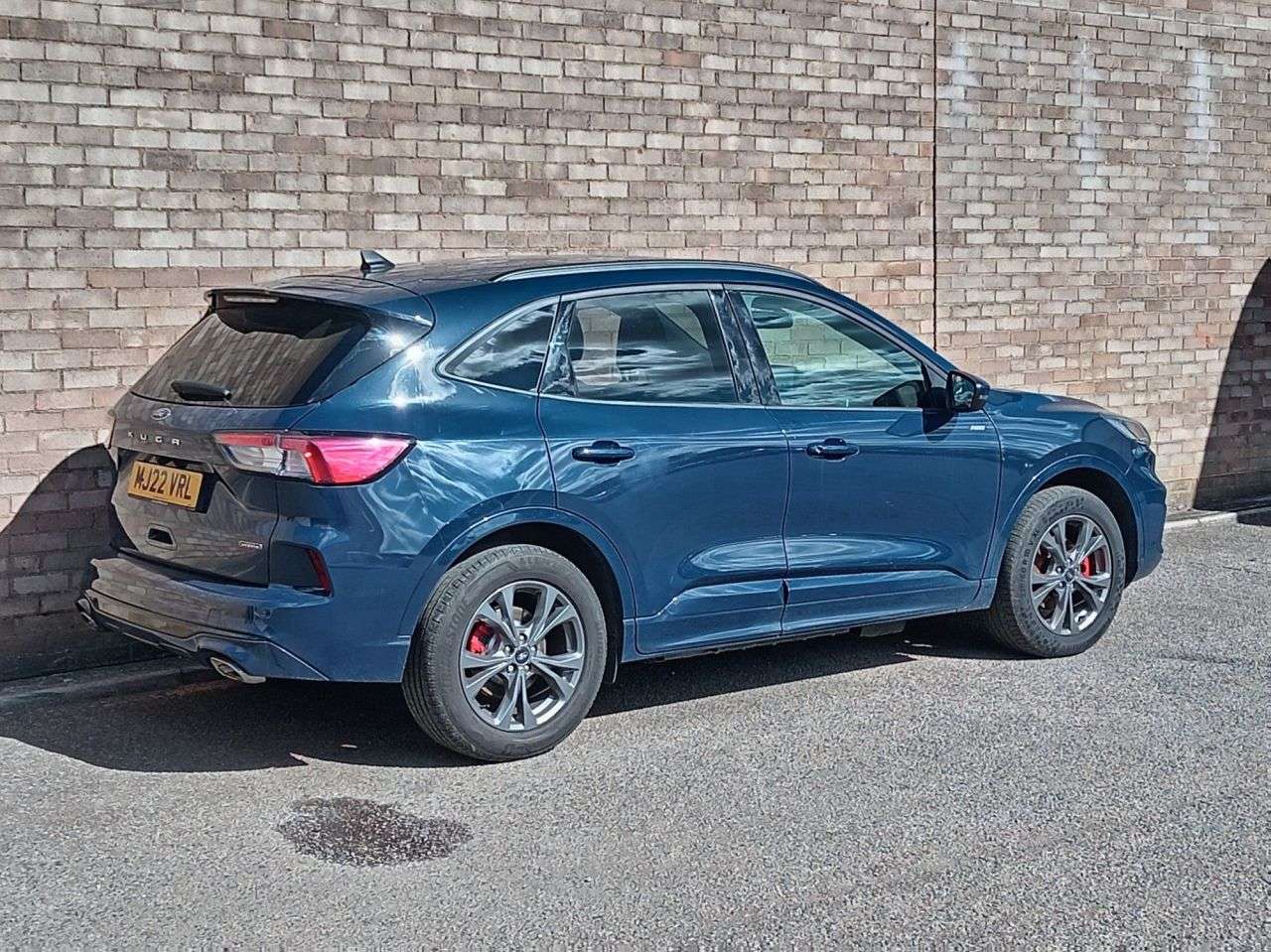 A 2022 FORD KUGA 2.5 EcoBoost Duratec 14.4kWh ST-Line SUV 5dr Petrol Plug-in Hybrid CVT Euro A 2022 FORD KUGA 2.5 EcoBoost Duratec 14.4kWh ST-Line SUV 5dr Petrol Plug-in Hybrid CVT Euro