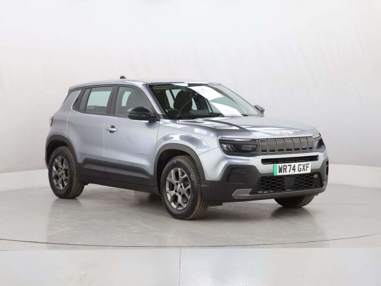A 2024 JEEP AVENGER 54kWh Longitude SUV 5dr Electric Auto (156 ps) A 2024 JEEP AVENGER 54kWh Longitude SUV 5dr Electric Auto (156 ps)