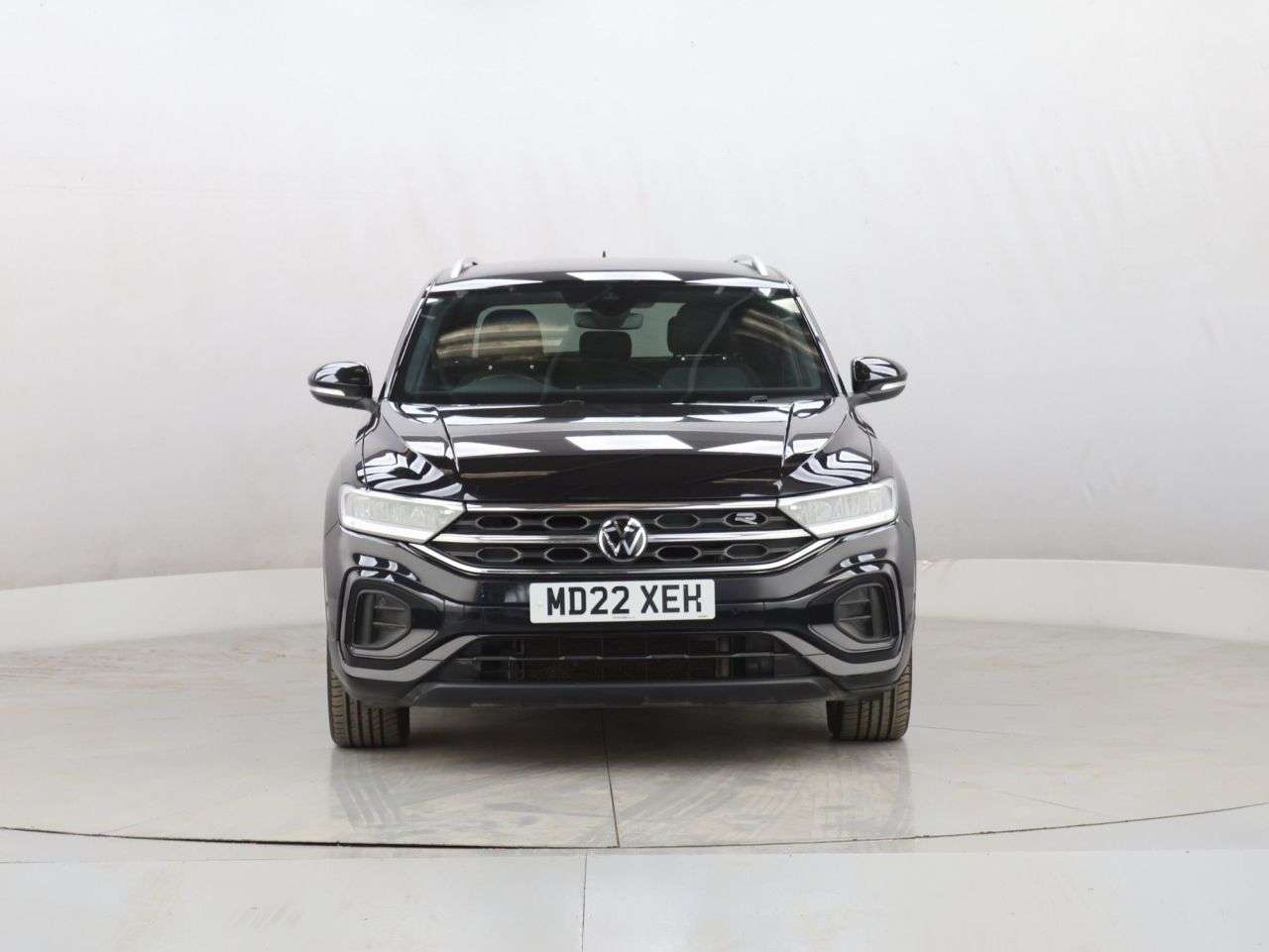 A 2022 VOLKSWAGEN T-ROC 1.5 TSI R-Line SUV 5dr Petrol DSG Euro 6 (s/s) (150 ps) A 2022 VOLKSWAGEN T-ROC 1.5 TSI R-Line SUV 5dr Petrol DSG Euro 6 (s/s) (150 ps)