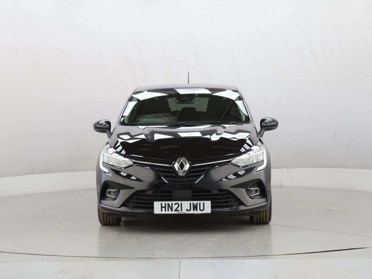 A 2021 RENAULT CLIO 1.0 TCe Iconic Hatchback 5dr Petrol Manual Euro 6 (s/s) (100 ps) A 2021 RENAULT CLIO 1.0 TCe Iconic Hatchback 5dr Petrol Manual Euro 6 (s/s) (100 ps)