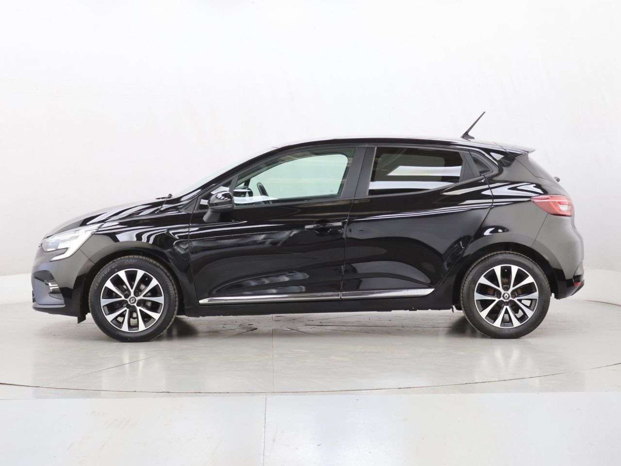 2021 RENAULT CLIO 2021 RENAULT CLIO