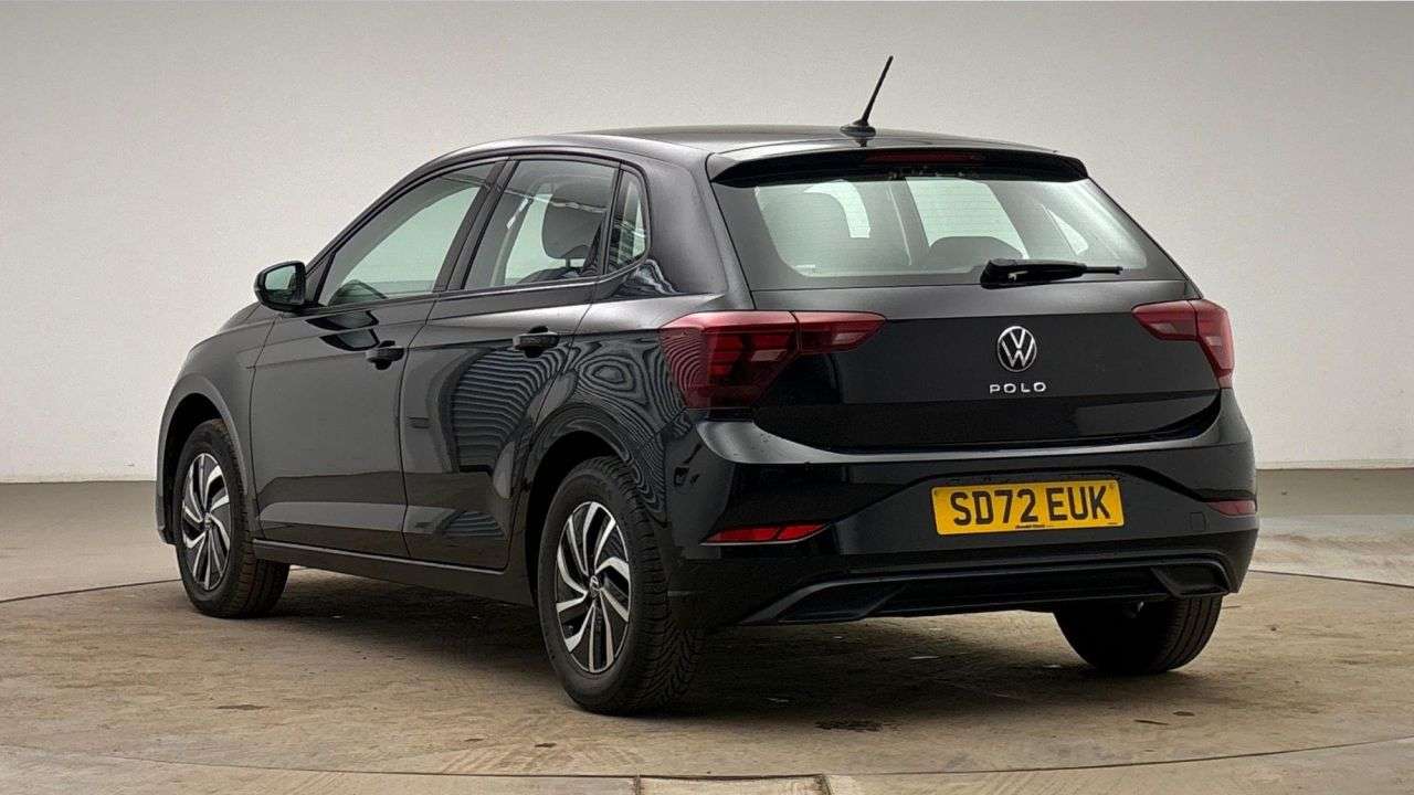 A 2022 VOLKSWAGEN POLO 1.0 EVO Life Hatchback 5dr Petrol Manual Euro 6 (s/s) (80 ps) A 2022 VOLKSWAGEN POLO 1.0 EVO Life Hatchback 5dr Petrol Manual Euro 6 (s/s) (80 ps)