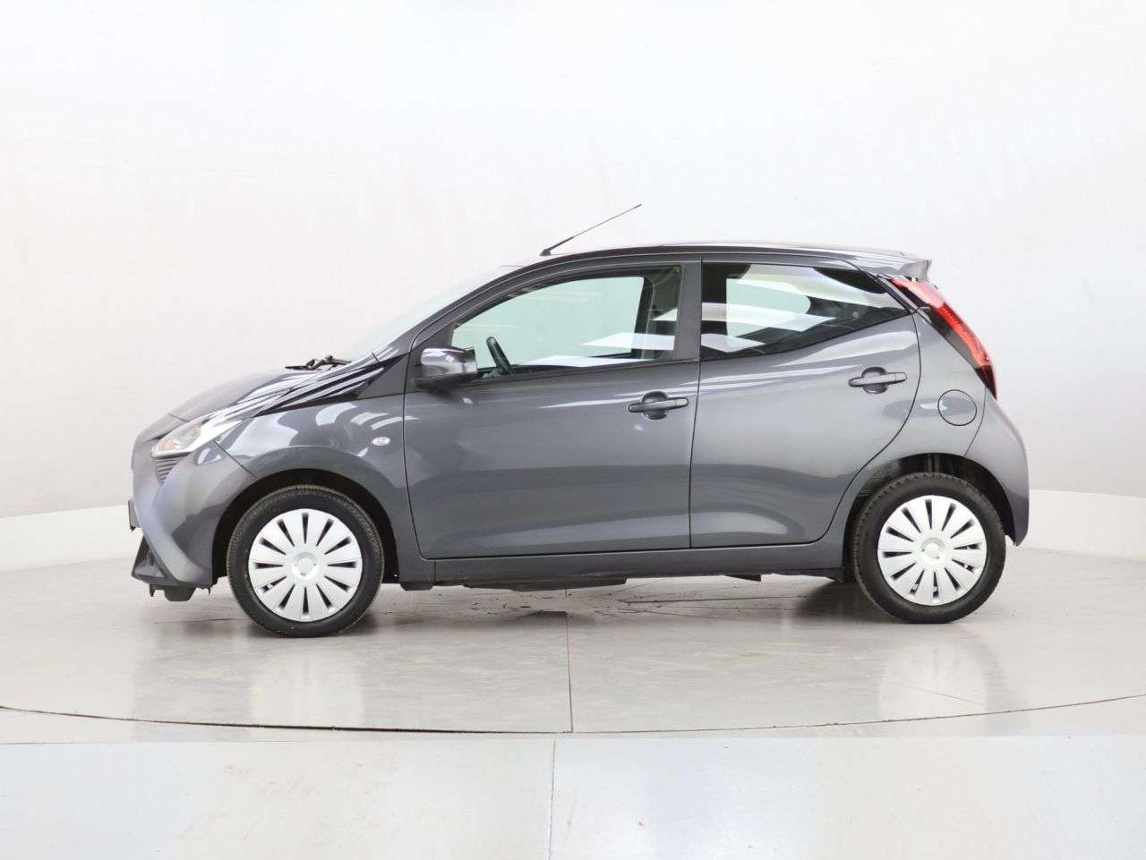 2021 TOYOTA AYGO 2021 TOYOTA AYGO