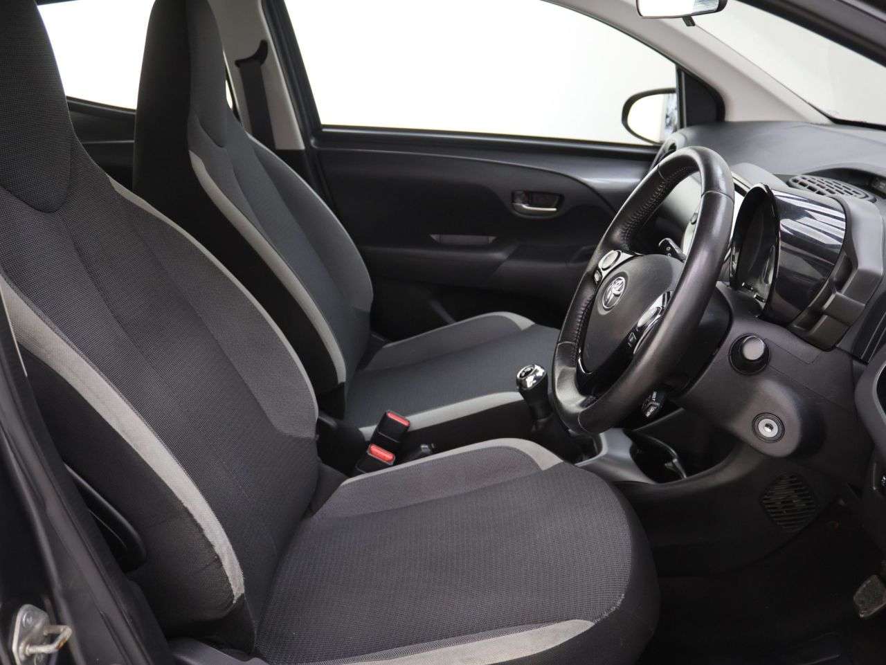 2021 TOYOTA AYGO 2021 TOYOTA AYGO