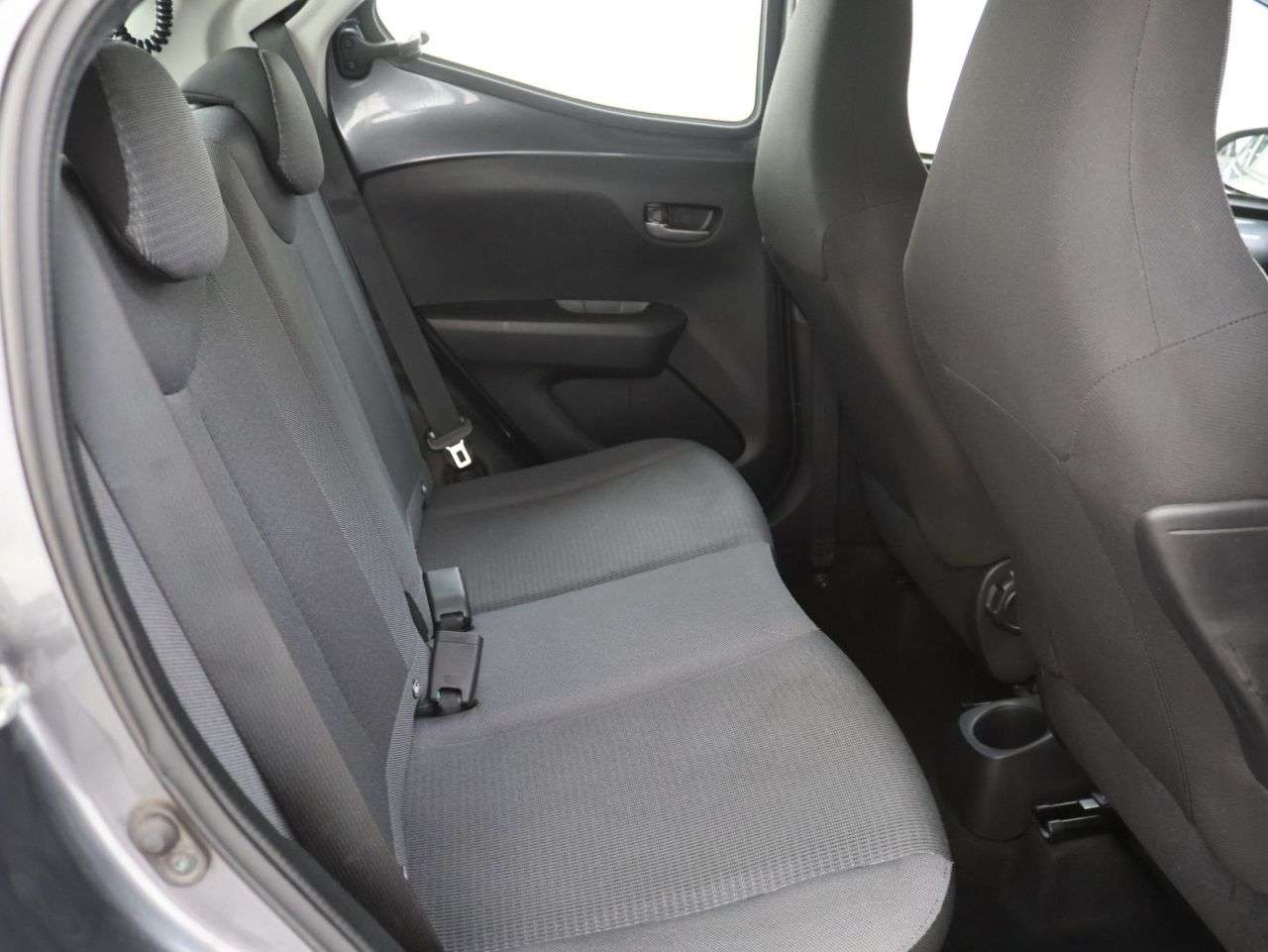 2021 TOYOTA AYGO 2021 TOYOTA AYGO