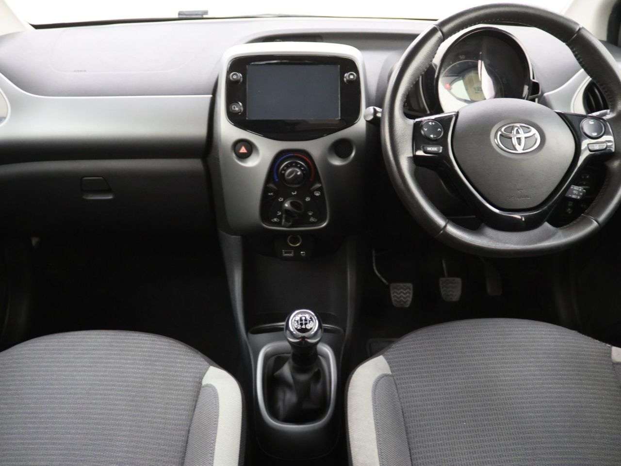 2021 TOYOTA AYGO 2021 TOYOTA AYGO