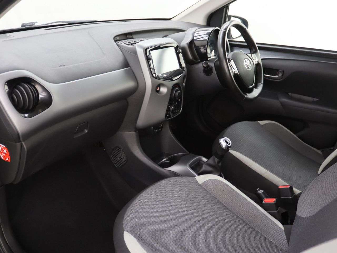 2021 TOYOTA AYGO 2021 TOYOTA AYGO
