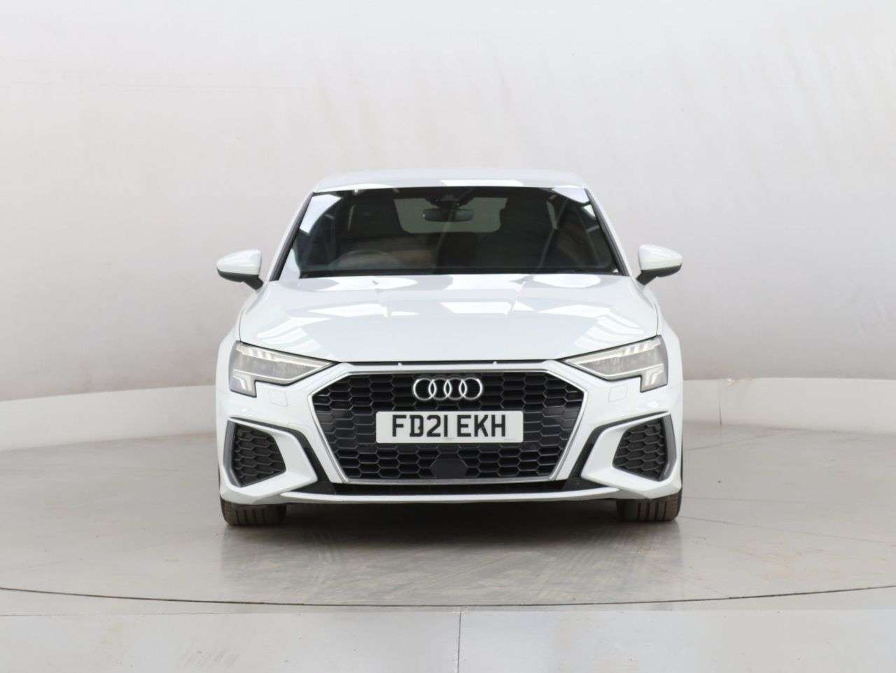 A 2021 AUDI A3 1.5 TFSI 35 S line Saloon 4dr Petrol S Tronic Euro 6 (s/s) (150 ps) A 2021 AUDI A3 1.5 TFSI 35 S line Saloon 4dr Petrol S Tronic Euro 6 (s/s) (150 ps)