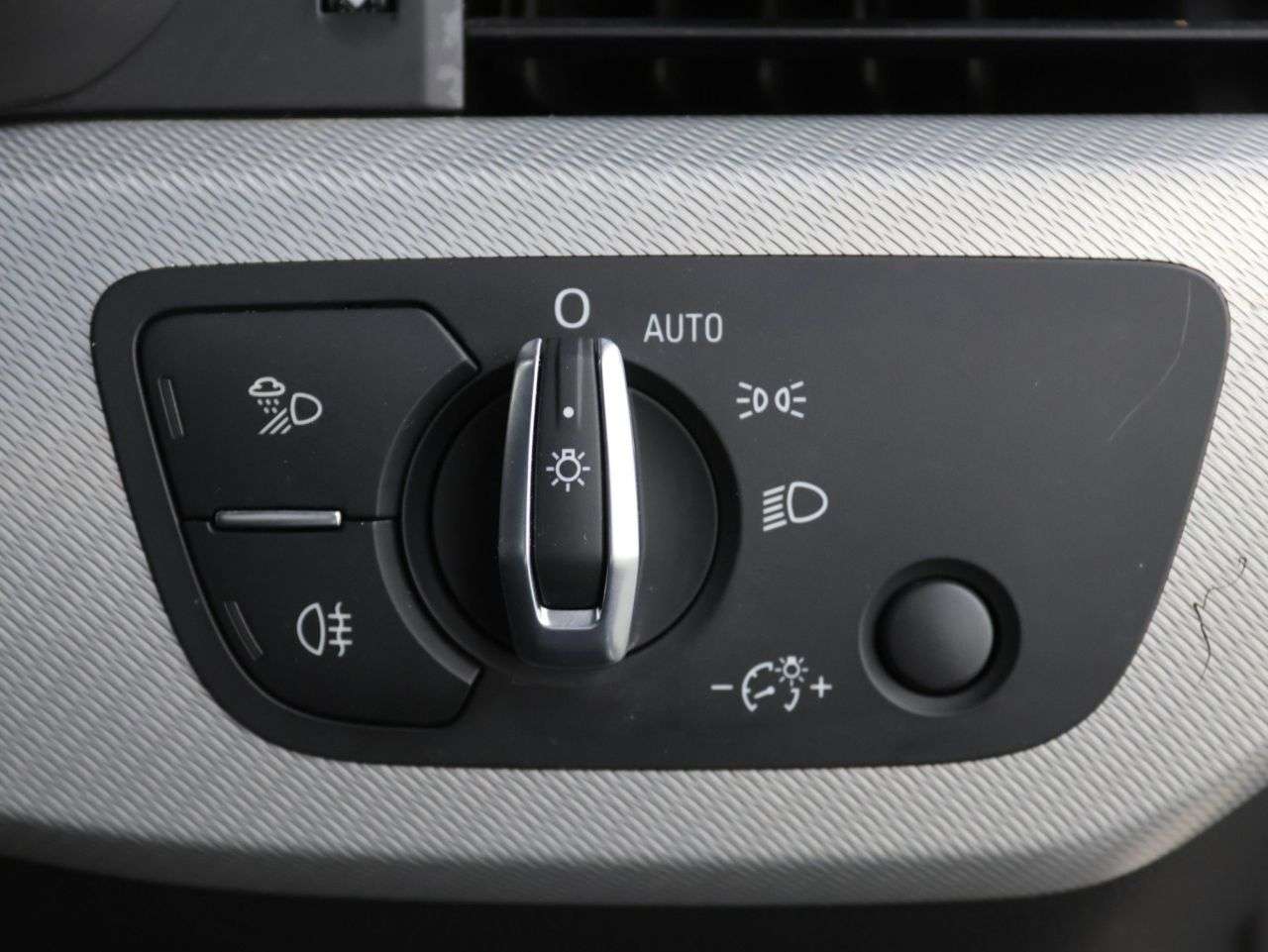 2023 AUDI A4 2023 AUDI A4