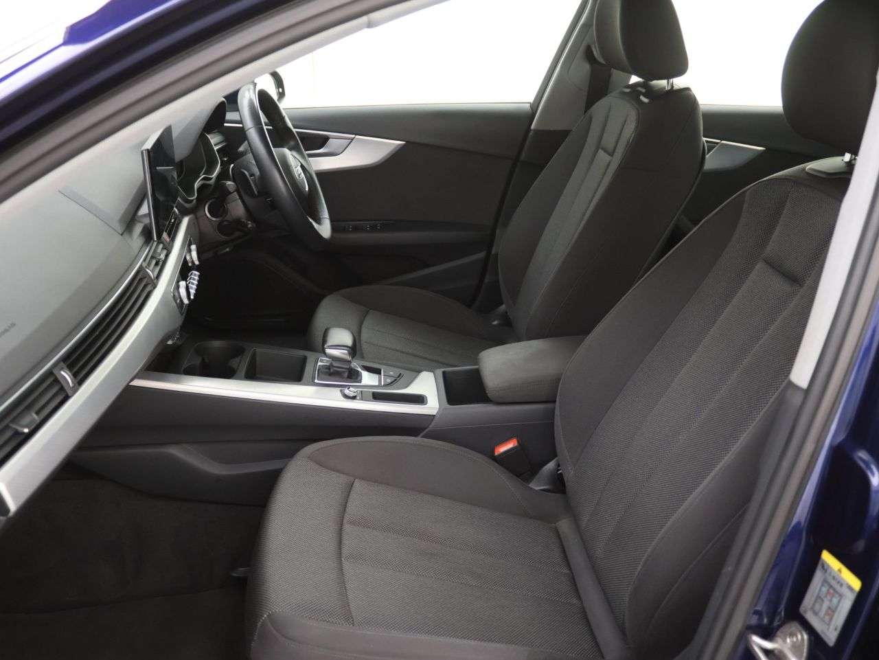 2023 AUDI A4 2023 AUDI A4