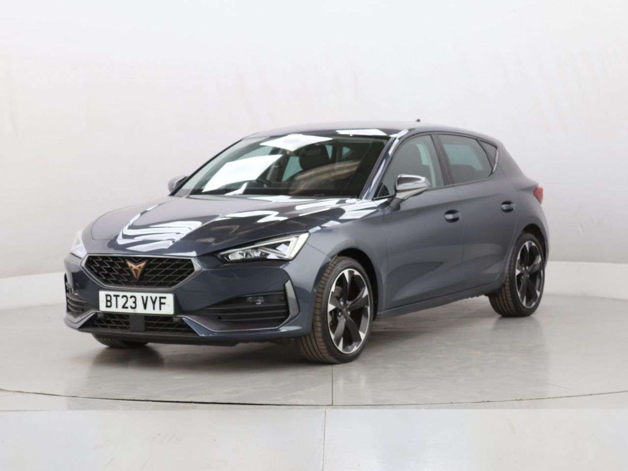 A 2023 CUPRA LEON 1.5 eTSI EVO V1 Hatchback 5dr Petrol Hybrid DSG Euro 6 (s/s) (150 ps) A 2023 CUPRA LEON 1.5 eTSI EVO V1 Hatchback 5dr Petrol Hybrid DSG Euro 6 (s/s) (150 ps)