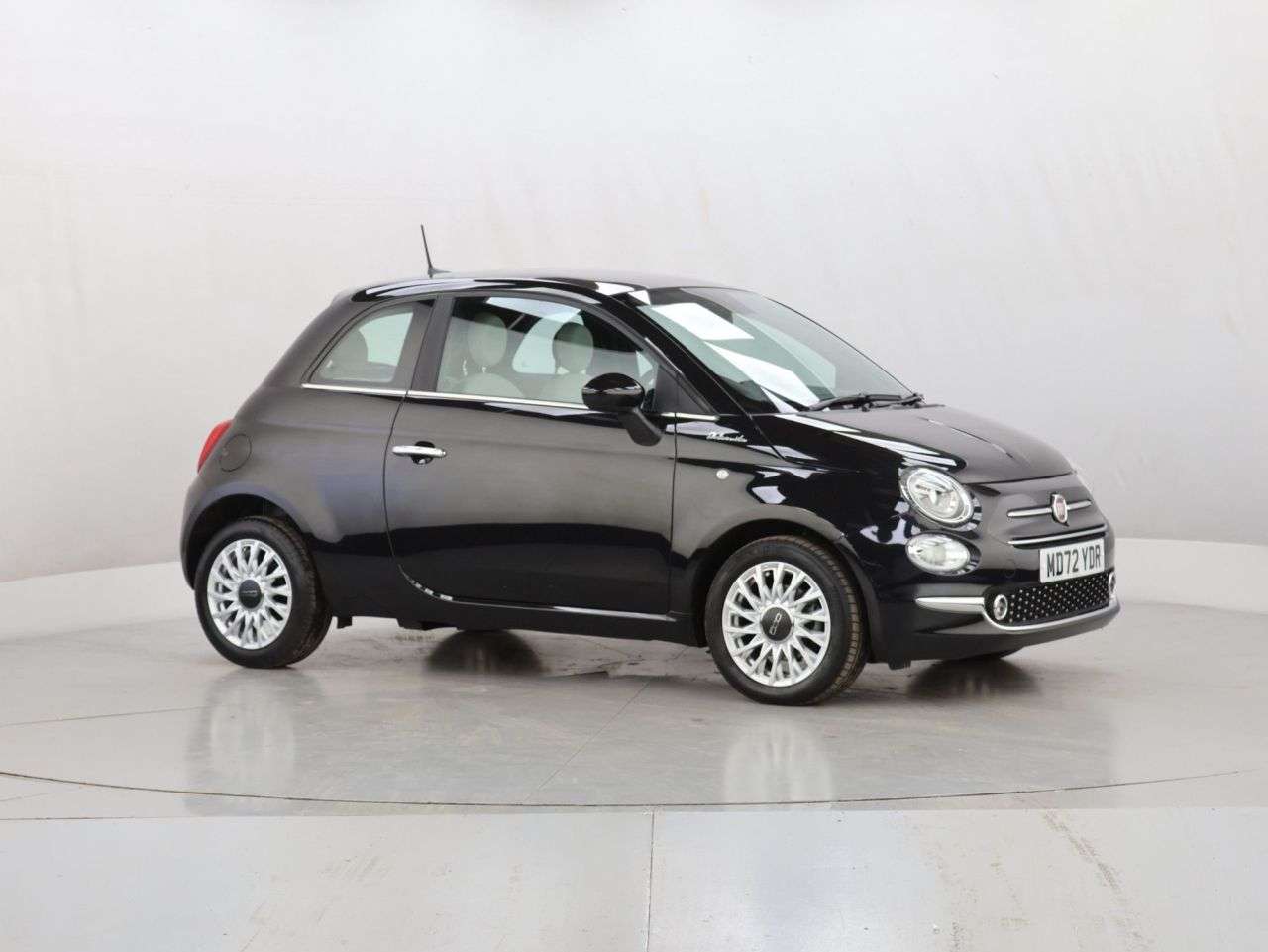 A 2022 FIAT 500 1.0 MHEV Dolcevita Hatchback 3dr Petrol Manual Euro 6 (s/s) (70 bhp) A 2022 FIAT 500 1.0 MHEV Dolcevita Hatchback 3dr Petrol Manual Euro 6 (s/s) (70 bhp)