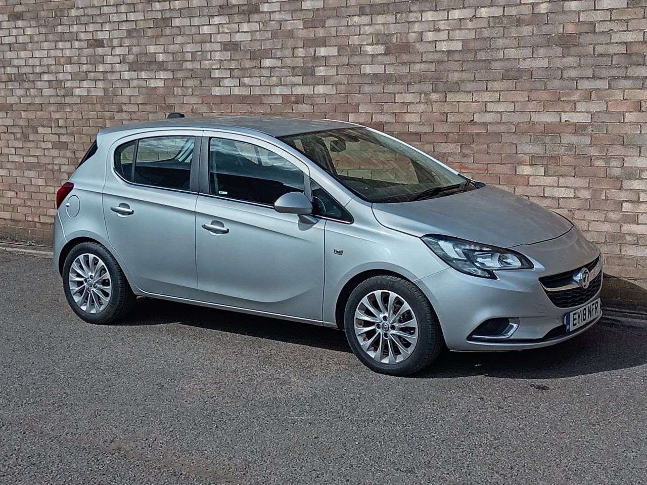 A 2018 VAUXHALL CORSA 1.4i SE Hatchback 5dr Petrol Auto Euro 6 (90 ps) A 2018 VAUXHALL CORSA 1.4i SE Hatchback 5dr Petrol Auto Euro 6 (90 ps)