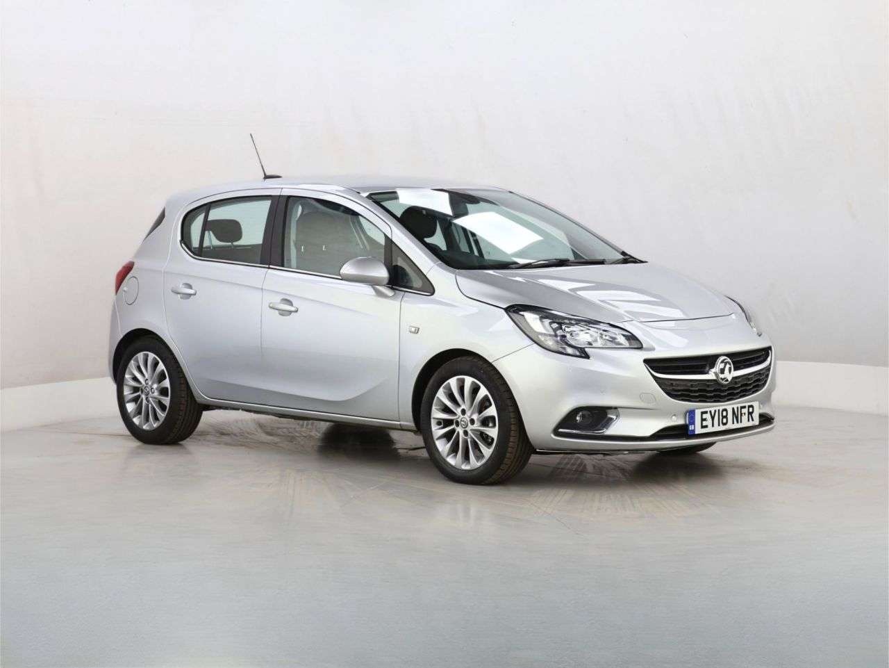 A 2018 VAUXHALL CORSA 1.4i SE Hatchback 5dr Petrol Auto Euro 6 (90 ps) A 2018 VAUXHALL CORSA 1.4i SE Hatchback 5dr Petrol Auto Euro 6 (90 ps)