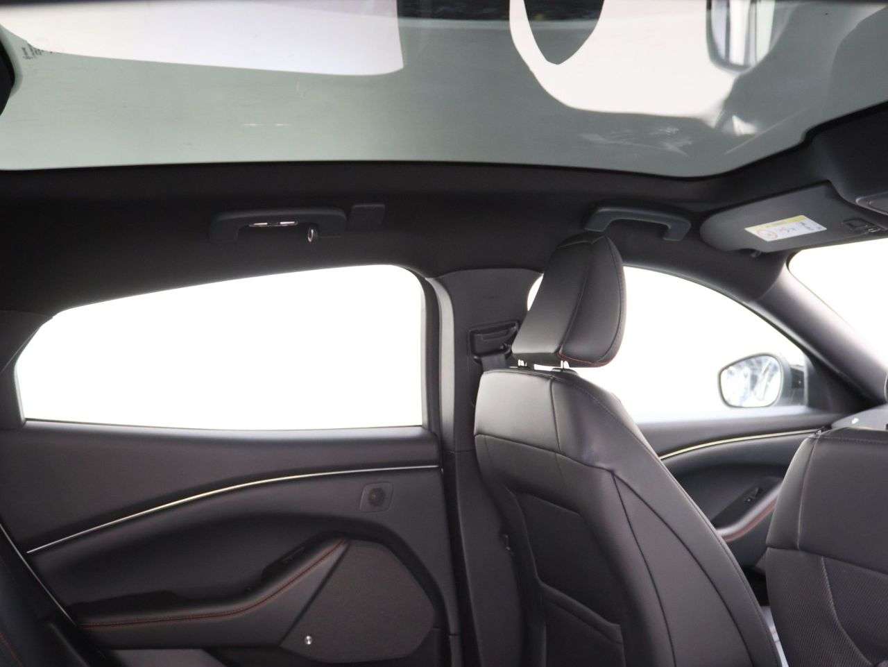 A 2022 FORD MUSTANG MACH-E Standard Range 70kWh SUV 5dr Electric Automatic AWD (269 ps) A 2022 FORD MUSTANG MACH-E Standard Range 70kWh SUV 5dr Electric Automatic AWD (269 ps)