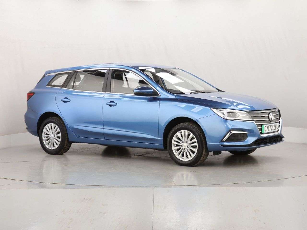 A 2022 MG MG 5 61.1kWh Excite Long Range Estate 5dr Electric Auto (156 ps) A 2022 MG MG 5 61.1kWh Excite Long Range Estate 5dr Electric Auto (156 ps)
