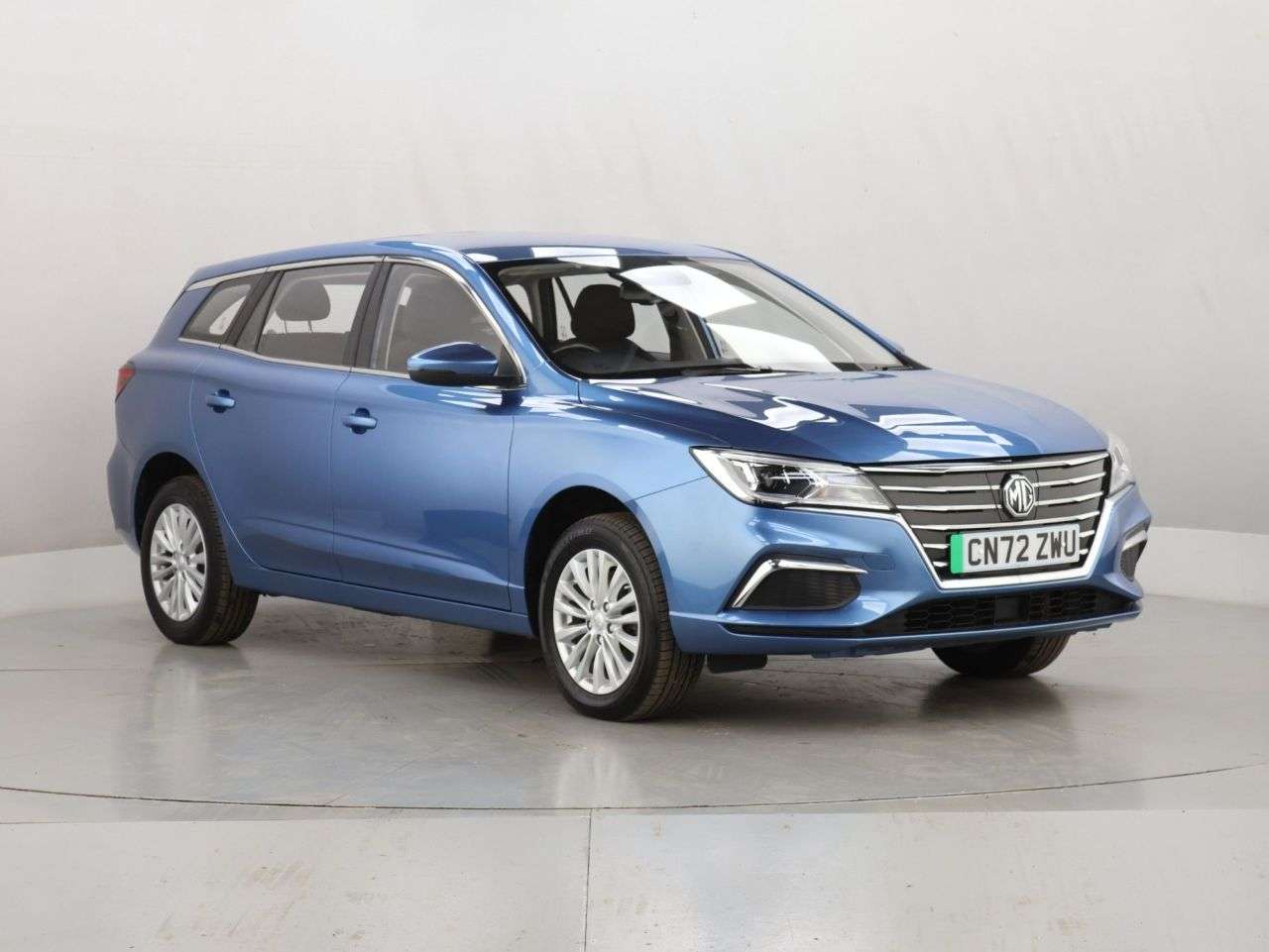 A 2022 MG MG 5 61.1kWh Excite Long Range Estate 5dr Electric Auto (156 ps) A 2022 MG MG 5 61.1kWh Excite Long Range Estate 5dr Electric Auto (156 ps)